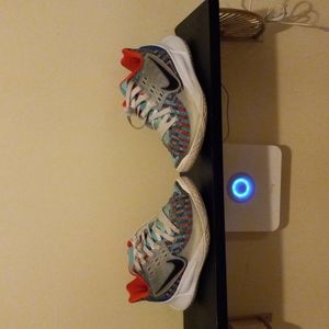 Kyrie 2 Low Multicolor Men's Sz 5.5